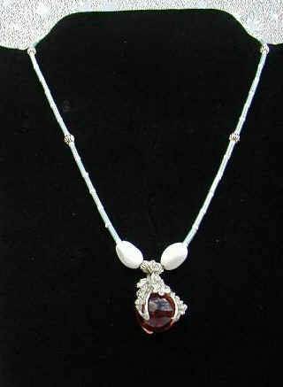 004.jpg (40587 bytes)