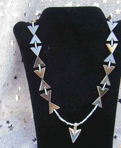 0071.jpg (77637 bytes)