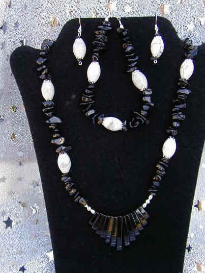 0075.jpg (114263 bytes)