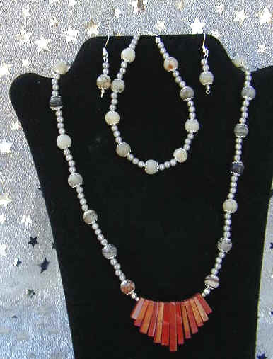 0083.jpg (98879 bytes)