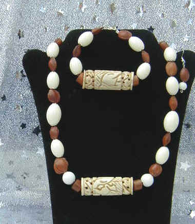 0116.jpg (93529 bytes)