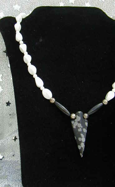 022.jpg (70795 bytes)