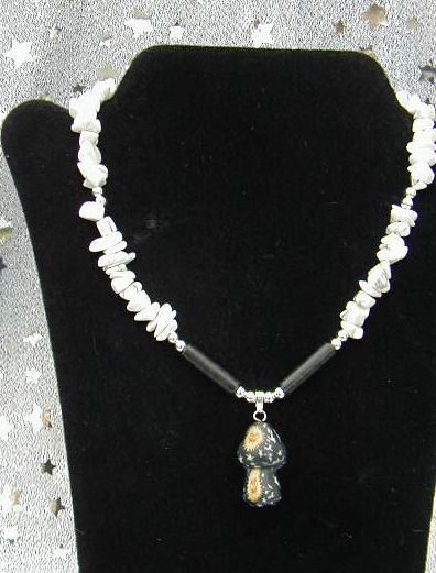 046.jpg (90376 bytes)